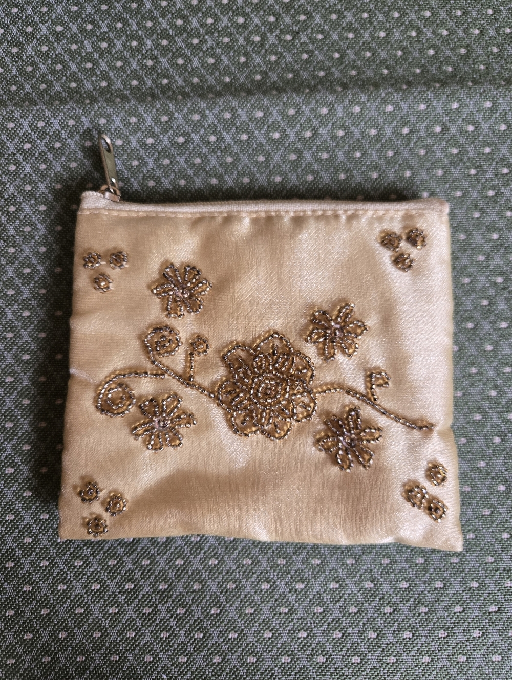 Vintage Floral Beaded Embellished Cream Satiny Zip Pouch